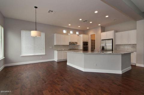 262 E Frances Ln, Gilbert, AZ 85295 photo 2