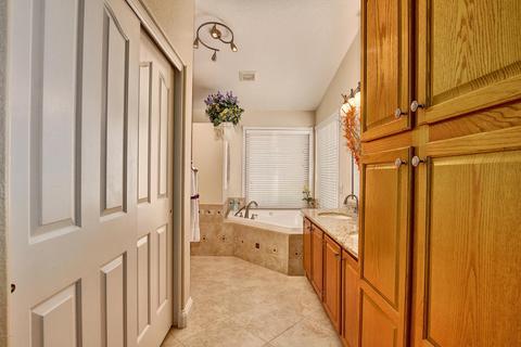 1114 W Iris Dr, Gilbert, AZ 85233 photo 29