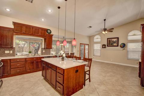 1114 W Iris Dr, Gilbert, AZ 85233 photo 11