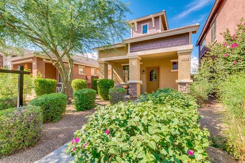 4358 E Sack Dr, Phoenix, AZ 85050 photo 2