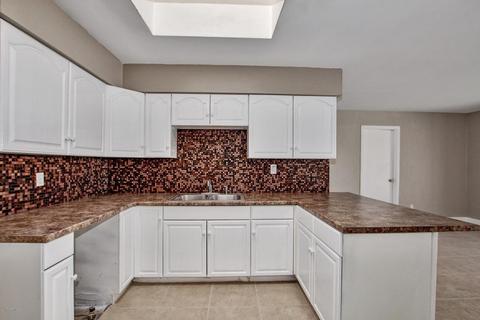 6424 W Devonshire Ave, Phoenix, AZ 85033 photo 17