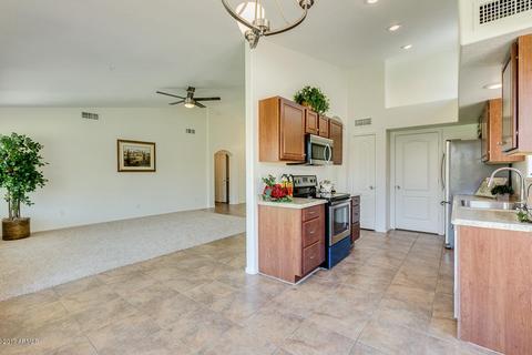 2318 E Austin Dr, Gilbert, AZ 85296 photo 5