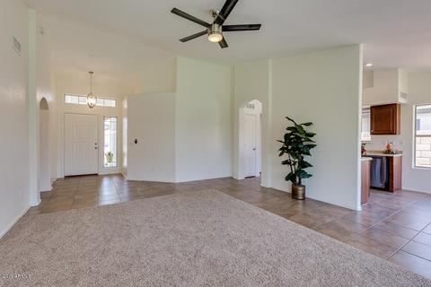 2318 E Austin Dr, Gilbert, AZ 85296 photo 9