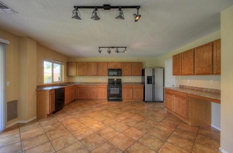 2915 W Carson Rd, Phoenix, AZ 85041 photo 12