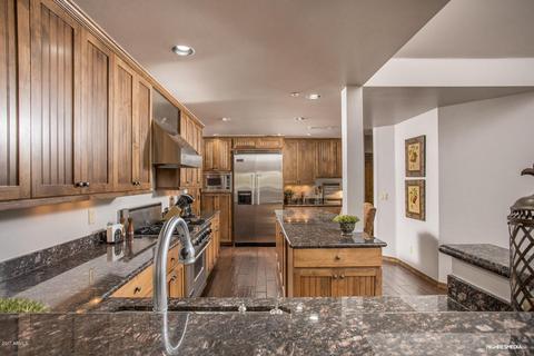 1758 Elysian Ct, Flagstaff, AZ 86005 photo 6