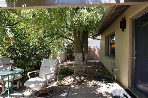 444 E Carson Dr, Tempe, AZ 85282 photo 4