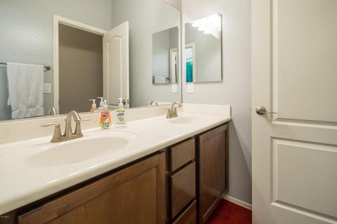 2925 E Trigger Way, Gilbert, AZ 85297 photo 35