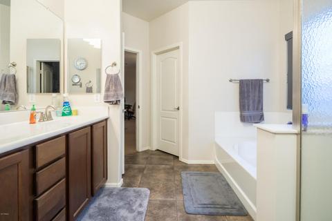 2925 E Trigger Way, Gilbert, AZ 85297 photo 21