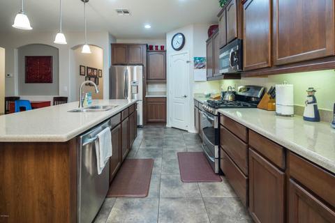 2925 E Trigger Way, Gilbert, AZ 85297 photo 11