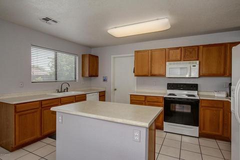 10637 E Bramble Ave, Mesa, AZ 85208 photo 5