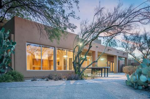 4042 E Fanfol Dr, Phoenix, AZ 85028 photo 1