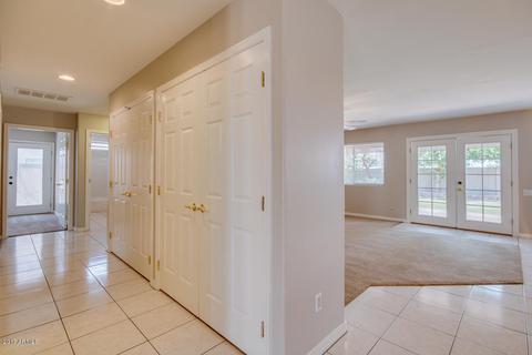 552 N Falcon Dr, Gilbert, AZ 85234 photo 13