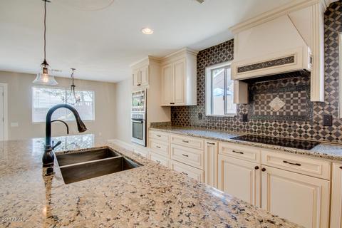 552 N Falcon Dr, Gilbert, AZ 85234 photo 24