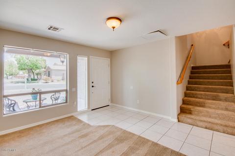 552 N Falcon Dr, Gilbert, AZ 85234 photo 9