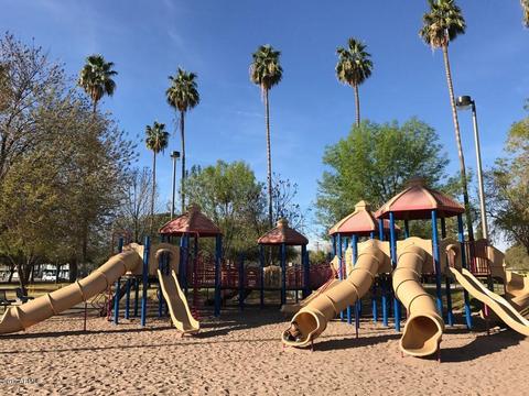 511 E Solana Dr, Tempe, AZ 85281 photo 6
