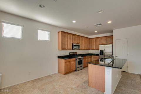 871 E Buckingham Ave, Gilbert, AZ 85297 photo 4