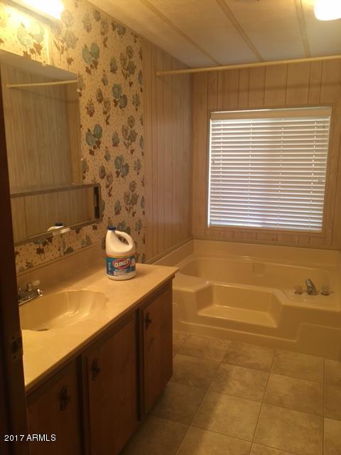2934 E Oraibi Dr, Phoenix, AZ 85050 photo 7
