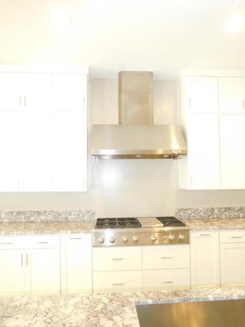 1691 E Brigadier Ct, Gilbert, AZ 85298 photo 4
