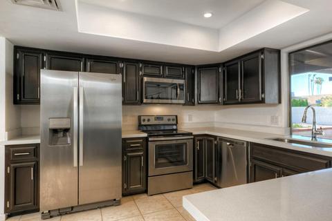 2548 E Christy Dr, Phoenix, AZ 85028 photo 9