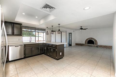 2548 E Christy Dr, Phoenix, AZ 85028 photo 6
