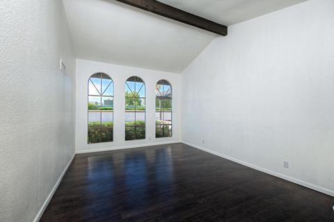 2548 E Christy Dr, Phoenix, AZ 85028 photo 4