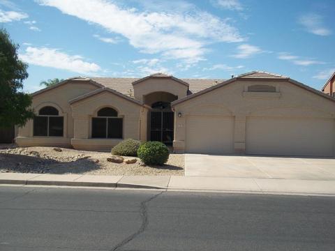 915 E Constitution Dr, Gilbert, AZ 85296 photo 2