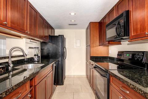 776 Eugie Ave, Phoenix, AZ 85022 photo 3