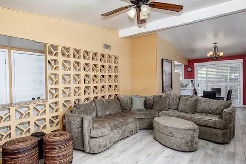 4246 N 31st Pl, Phoenix, AZ 85016 photo 2