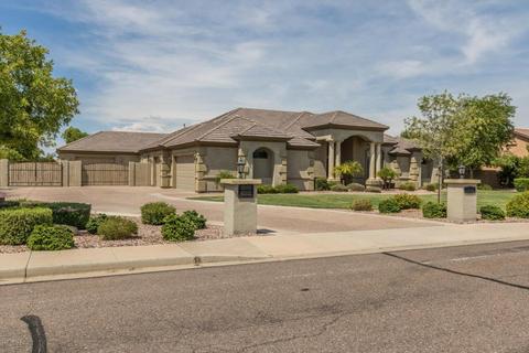 16392 W Durango St, Goodyear, AZ 85338 photo 8