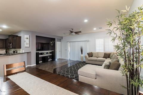 252 E Jade Dr, Chandler, AZ 85286 photo 2