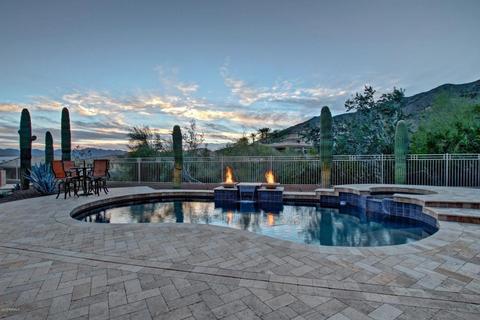 128 E Desert Wind Dr, Phoenix, AZ 85048 photo 1
