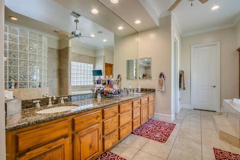 2044 E Vaughn Ave, Gilbert, AZ 85234 photo 13