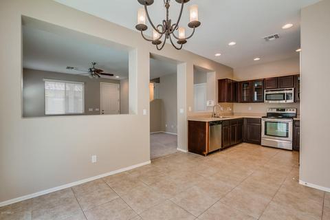 127 E Catclaw St, Gilbert, AZ 85296 photo 5