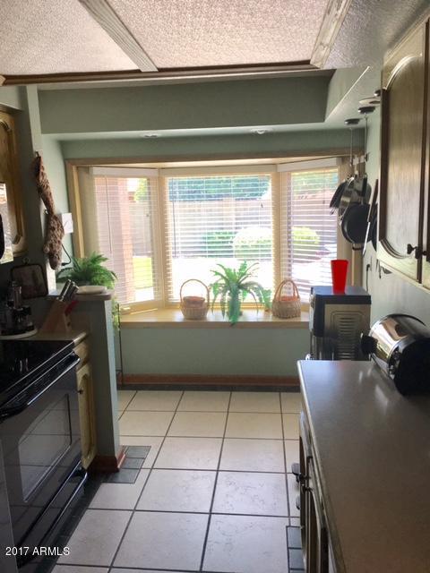 1813 E Aire Libre Ave, Phoenix, AZ 85022 photo 4