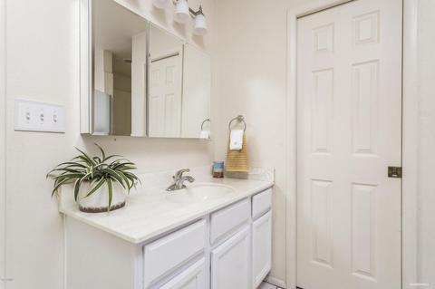 6009 E Osborn Rd, Phoenix, AZ 85018 photo 21
