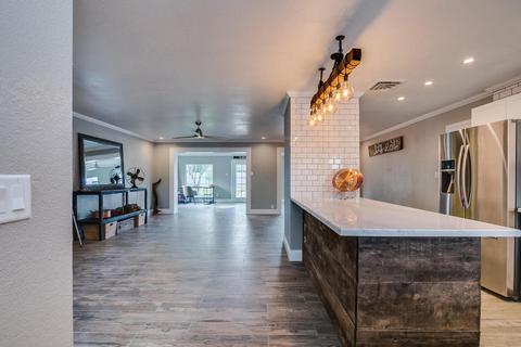 3040 Earll Dr, Phoenix, AZ 85016 photo 4