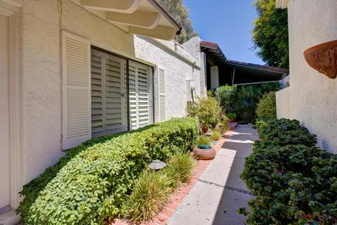 134 Echo Ln, Phoenix, AZ 85020 photo 4