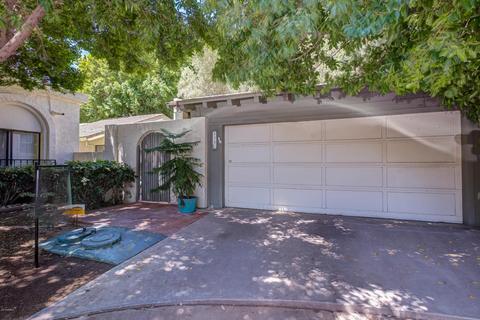 134 Echo Ln, Phoenix, AZ 85020 photo 2