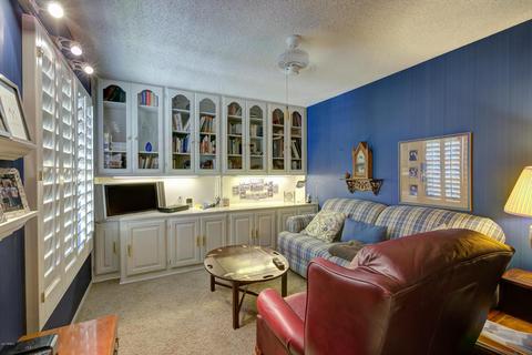 134 Echo Ln, Phoenix, AZ 85020 photo 24