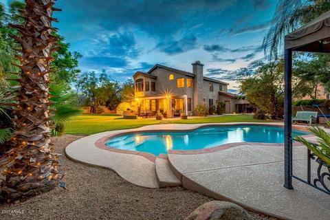 265 S Yale Ct, Gilbert, AZ 85296 photo 2