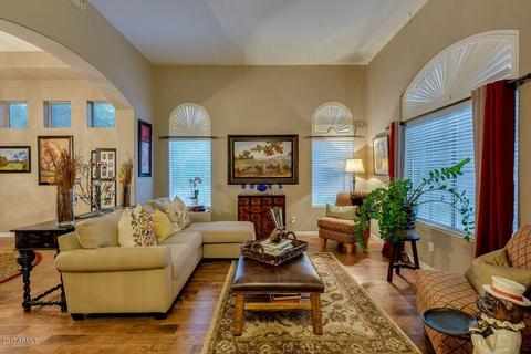 265 S Yale Ct, Gilbert, AZ 85296 photo 9