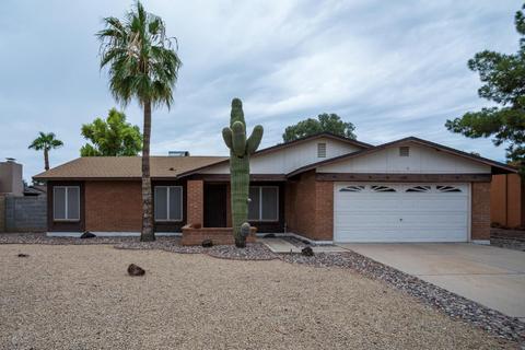 2470 W Winchcomb Dr, Phoenix, AZ 85023 photo 1