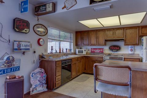 2470 W Winchcomb Dr, Phoenix, AZ 85023 photo 3
