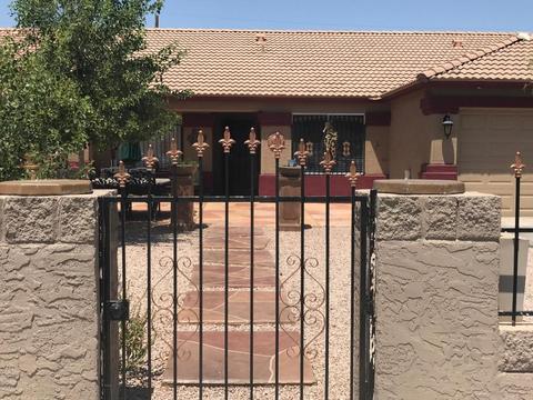 2924 E Mobile Ln, Phoenix, AZ 85040 photo 2