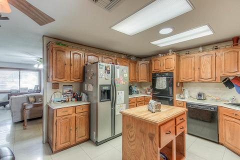 4613 N 80th Dr, Phoenix, AZ 85033 photo 8