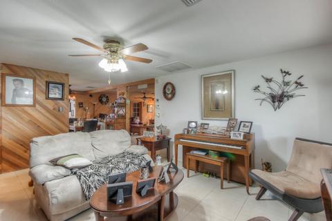 4613 N 80th Dr, Phoenix, AZ 85033 photo 10