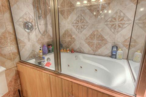 4613 N 80th Dr, Phoenix, AZ 85033 photo 22