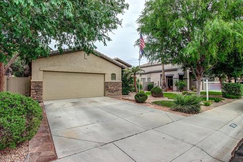 1689 E Tradewind Ct, Gilbert, AZ 85234 photo 2