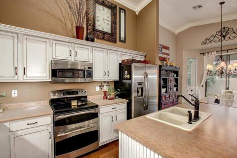1689 E Tradewind Ct, Gilbert, AZ 85234 photo 12