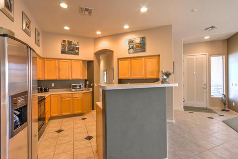 2231 E Constance Way, Phoenix, AZ 85042 photo 6